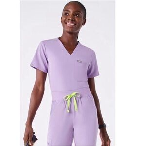 FIGS Catarina one pocket scrub top small lavender dew